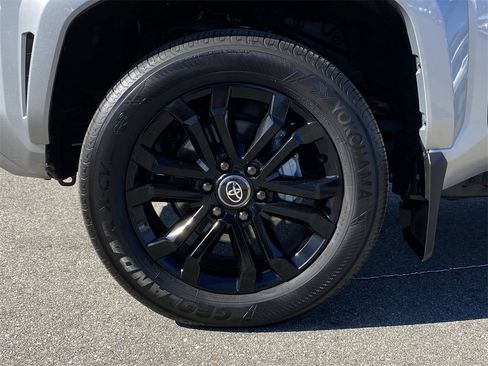 Used 2025 Toyota 4Runner Platinum image 12