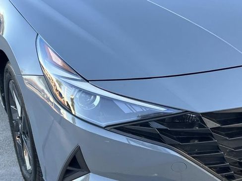 Used 2022 Hyundai Elantra SEL image 7