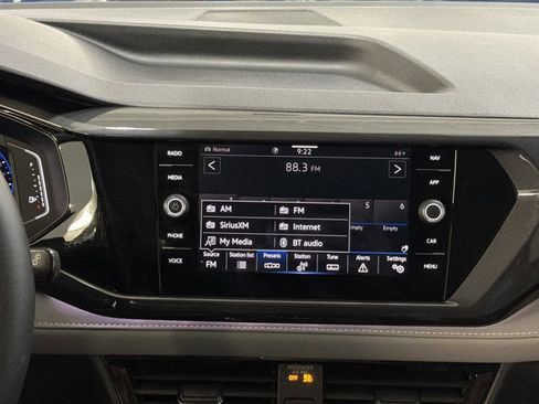 Certified 2024 Volkswagen Taos SEL image 31