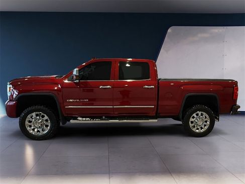 Used 2019 GMC Sierra 2500 Denali w/ Duramax Plus Package image 4