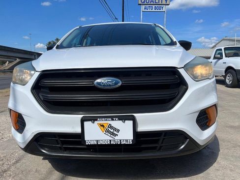 Used 2017 Ford Escape S image 2