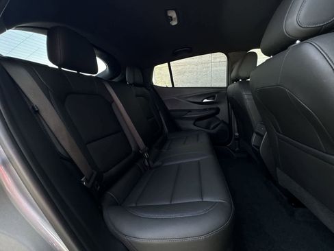 Used 2024 Buick Envista Sport Touring w/ Convenience I Package image 21