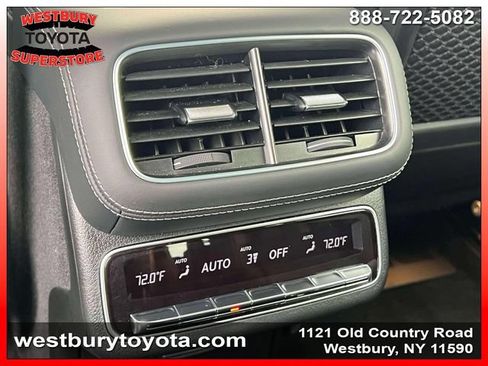 Used 2026 Mercedes-Benz GLS 580 4MATIC image 18
