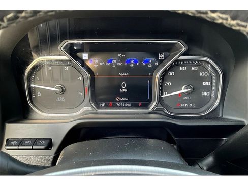 Used 2022 GMC Sierra 3500 Denali w/ Denali Black Diamond Edition image 14