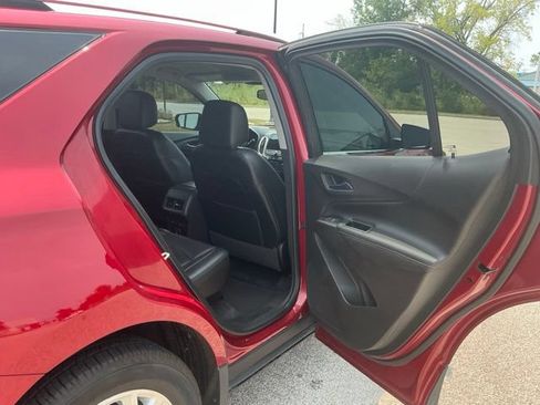 Used 2020 Chevrolet Equinox Premier AWD/4WD image 18