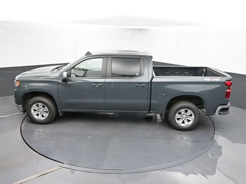 Used 2025 Chevrolet Silverado 1500 LT AWD/4WD image 42