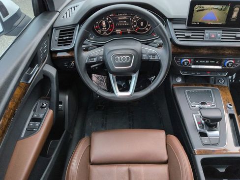 Used 2018 Audi Q5 2.0T Premium Plus w/ Premium Plus Package image 16