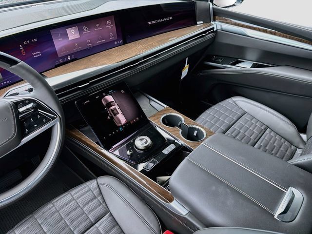 Used 2026 Cadillac Escalade Platinum Sport AWD/4WD image 25