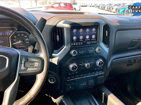 Used 2022 GMC Sierra 2500 Denali w/ Denali Black Diamond Edition image 6