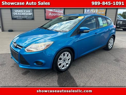 Used 2014 Ford Focus SE w/ SE Winter Package FWD image 1