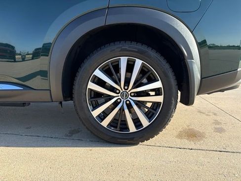 Used 2023 Nissan Pathfinder Platinum AWD/4WD image 12