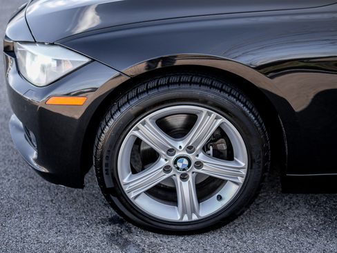 Used 2015 BMW 328i xDrive Sedan w/ Premium Package image 9