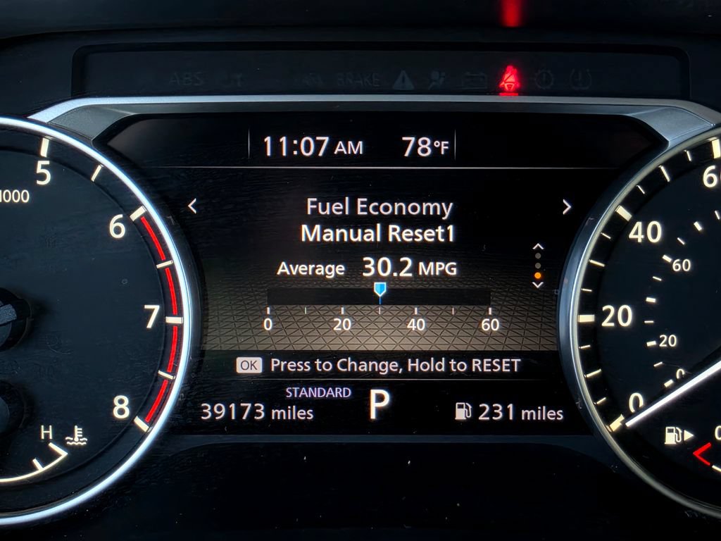 Used 2023 Nissan Rogue SV FWD image 31