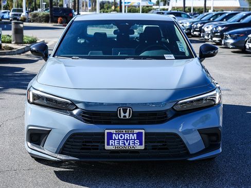 Used 2023 Honda Civic Sport image 2