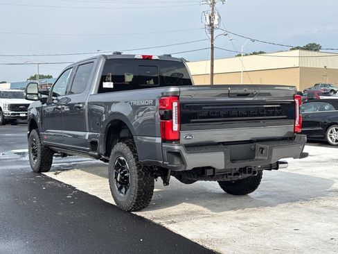 New 2026 Ford F350 Platinum w/ Tremor Off-Road Package AWD/4WD image 5