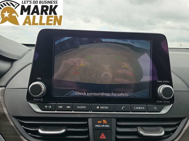 Used 2025 Nissan Altima 2.5 SV FWD image 14