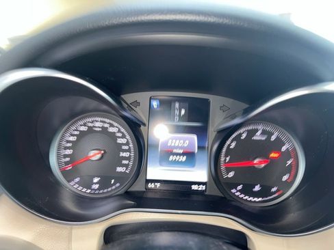 Used 2019 Mercedes-Benz GLC 300 GLC 300 image 11