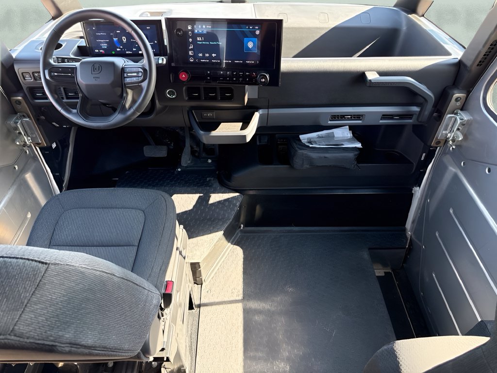Used 2024 Chevrolet Brightdrop 600 w/ Battery Pack, Max Range AWD/4WD image 12