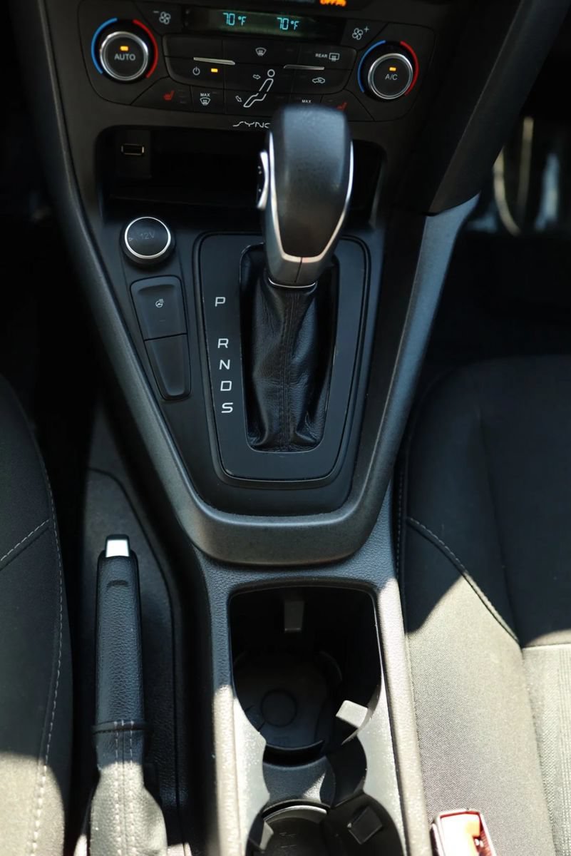 Used 2017 Ford Focus SEL w/ Cold Weather Package FWD image 26