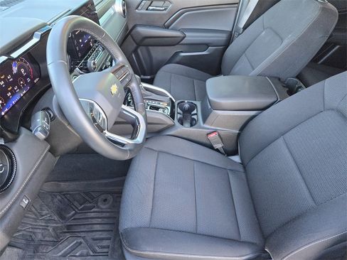 Used 2024 Chevrolet Colorado LT w/ LT Convenience Package II image 8