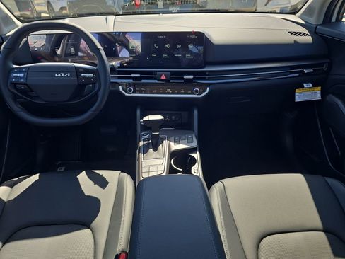 New 2026 Kia Sportage EX image 13