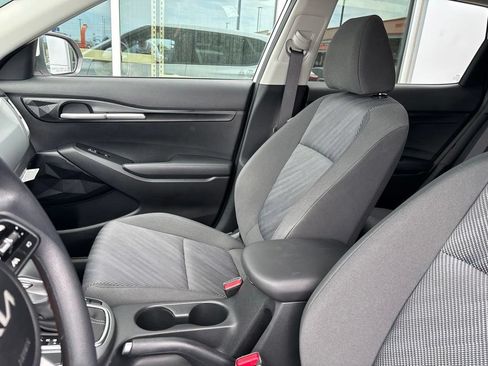 Certified 2026 Kia Seltos LX AWD/4WD image 14