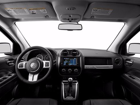 Used 2014 Jeep Compass Latitude AWD/4WD image 10