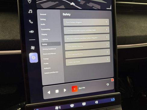 Used 2023 Fisker Ocean Extreme image 18