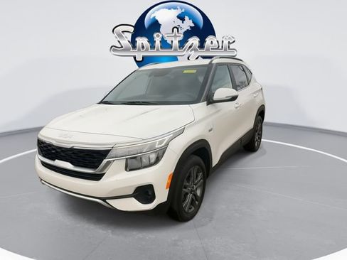 Used 2023 Kia Seltos S image 4