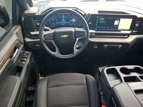Certified 2024 Chevrolet Silverado 1500 LT image 11