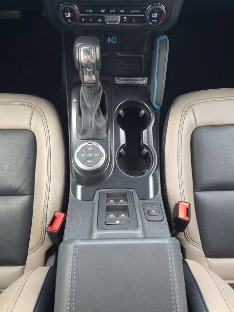 Used 2024 Ford Bronco Wildtrak AWD/4WD image 39