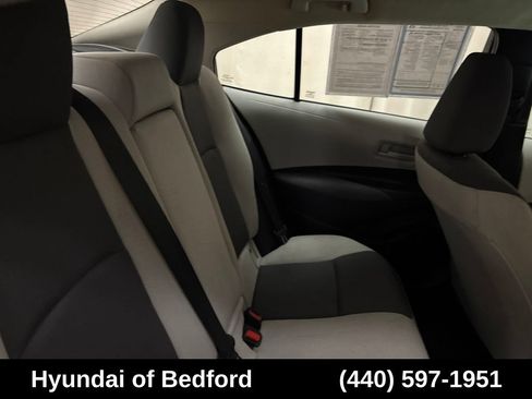Used 2025 Toyota Corolla LE FWD image 19