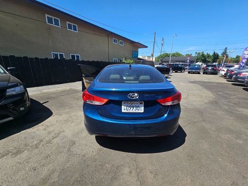 Used 2013 Hyundai Elantra GLS w/ Preferred Pkg image 14