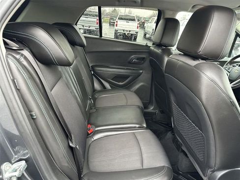 Used 2016 Chevrolet Trax LT w/ LT Convenience Package image 24