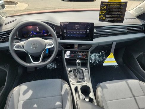 New 2025 Volkswagen Jetta SE image 10