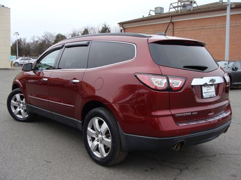 Used 2017 Chevrolet Traverse Premier image 4