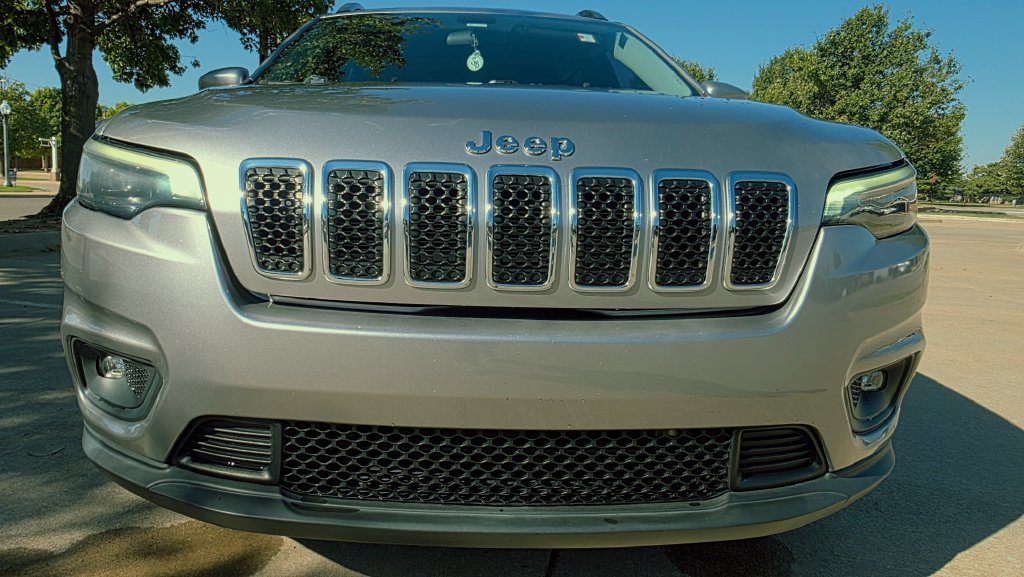Used 2019 Jeep Cherokee Latitude w/ Popular Appearance Group FWD image 24