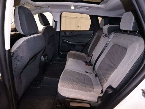 Certified 2022 Ford Escape SE w/ SE Sport Appearance Package AWD/4WD image 16