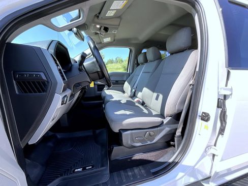 Used 2019 Ford F150 XLT w/ Equipment Group 302A Luxury AWD/4WD image 10