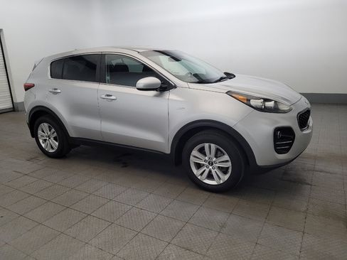 Used 2019 Kia Sportage LX AWD/4WD image 11