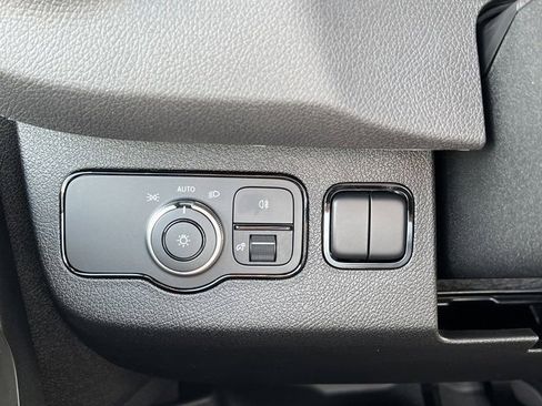 Used 2024 Mercedes-Benz Sprinter 2500 image 20