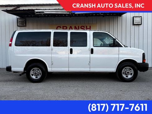 Used 2014 GMC Savana 3500 LS image 1