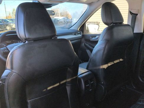 Certified 2022 Ford Escape SEL image 19