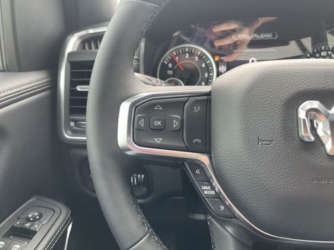 Used 2025 RAM 1500 Laramie w/ Laramie Southwest Edition image 19