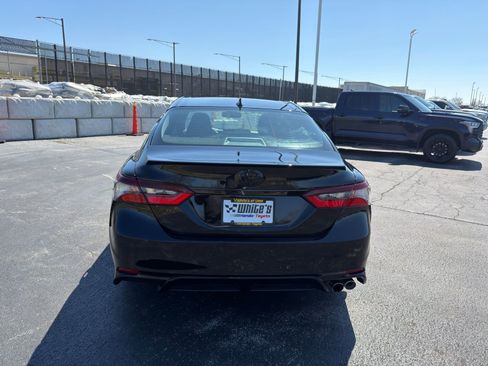 Used 2023 Toyota Camry SE w/ Convenience Package image 6