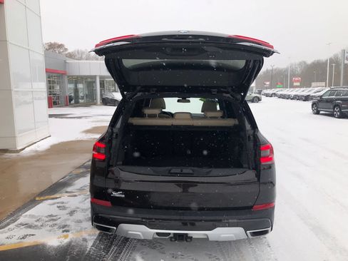 Used 2021 BMW X5 xDrive40i w/ Executive Package image 24