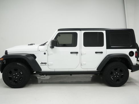 Used 2024 Jeep Wrangler Unlimited Sport AWD/4WD image 7