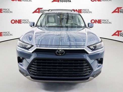 Certified 2024 Toyota Grand Highlander Limited AWD/4WD image 2