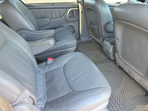 Used 2008 Toyota Sienna XLE Limited AWD/4WD image 15