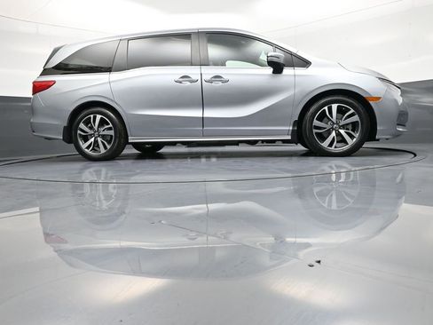 Certified 2023 Honda Odyssey Touring image 32